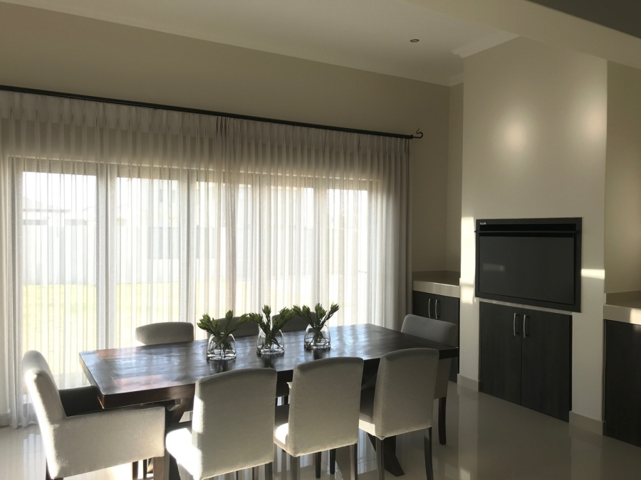 To Let 4 Bedroom Property for Rent in Parklands North Western Cape
